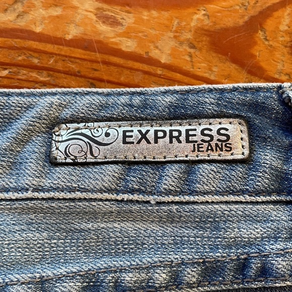 Express Jean Shorts - Picture 2 of 5